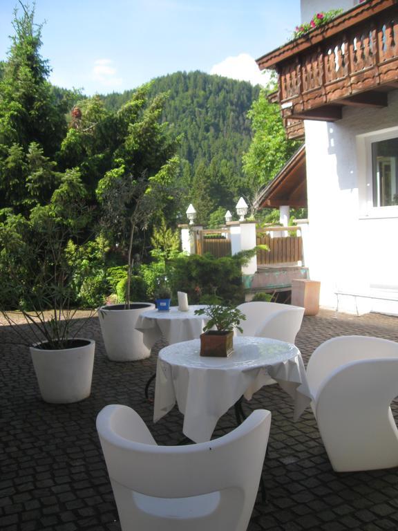 Hotel Kleiner Koenig Швангау Экстерьер фото