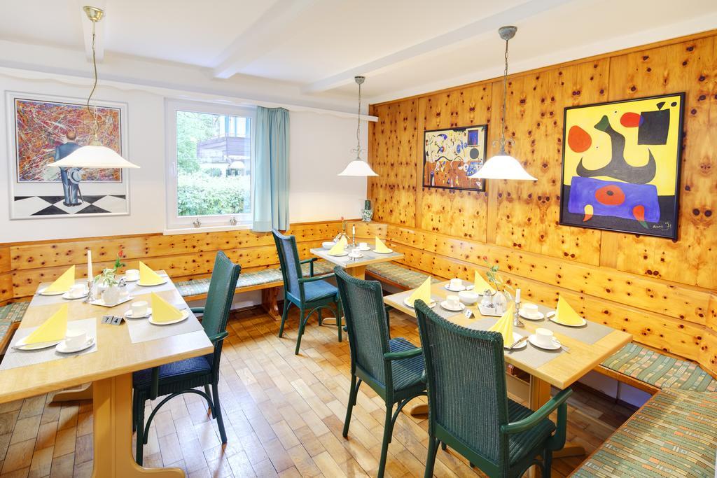Hotel Kleiner Koenig Швангау Экстерьер фото