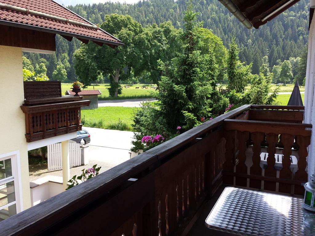 Hotel Kleiner Koenig Швангау Экстерьер фото
