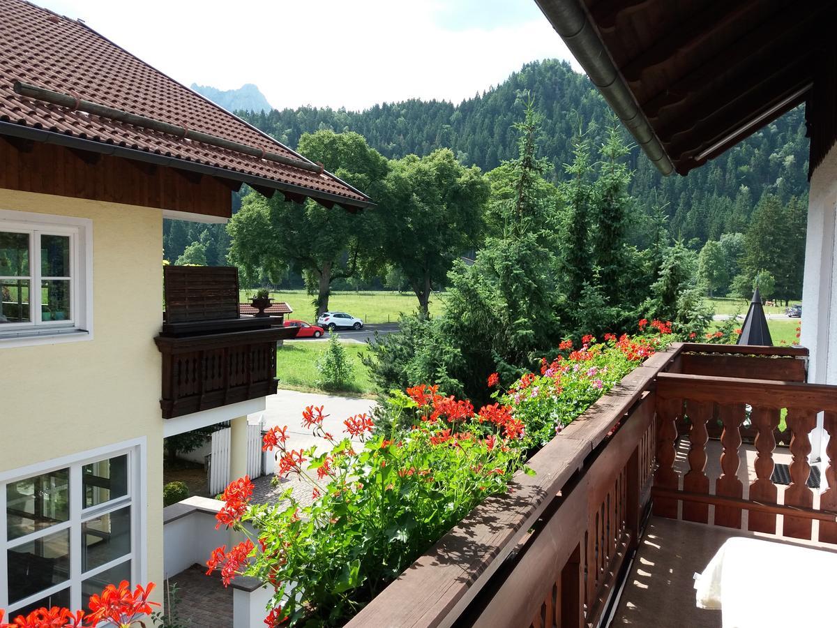Hotel Kleiner Koenig Швангау Экстерьер фото
