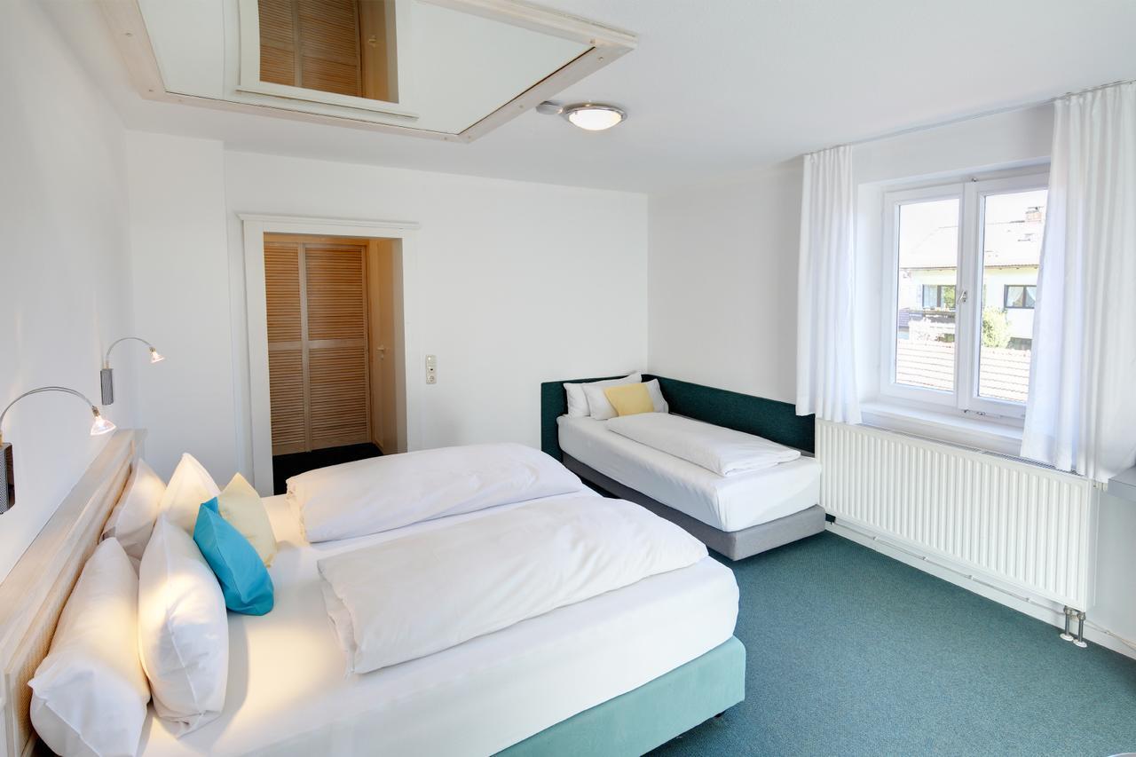 Hotel Kleiner Koenig Швангау Экстерьер фото